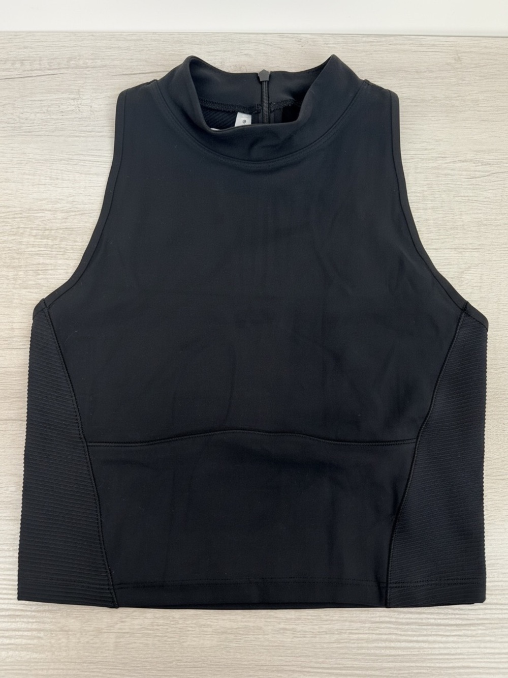 Athleta High Neck Crop Tank Black Size Small NWOT - Picture 3 of 8